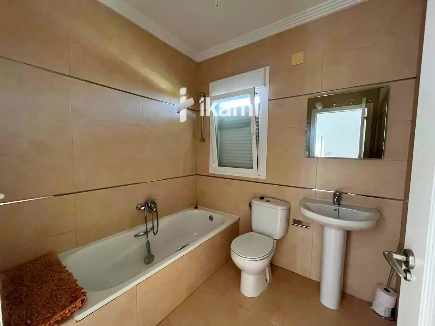Bathroom of Houses for sale in Beniarbeig  with Air Conditioner, Heating and Terrace