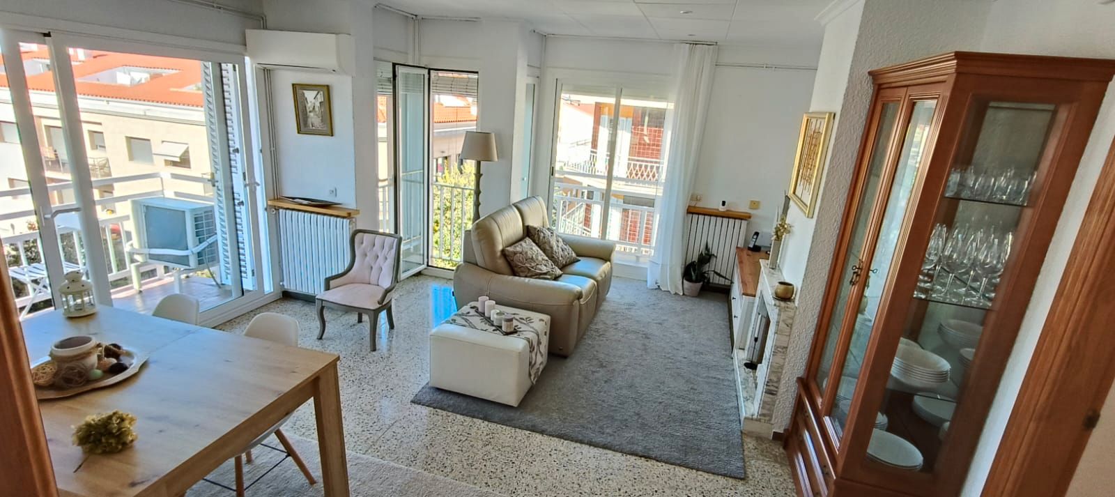 Sala de estar de Piso en venta en Calella con Aire acondicionado, Calefacción y Amueblado