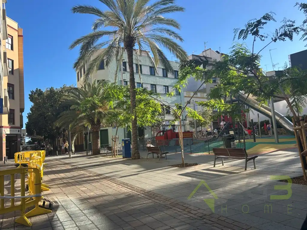 Vista exterior de Pis en venda en Santa Cruz de Tenerife amb Balcó