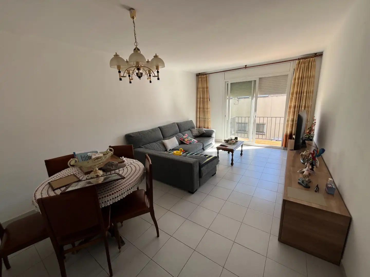Sala de estar de Piso en venta en Cassà de la Selva con Calefacción, Amueblado y Horno