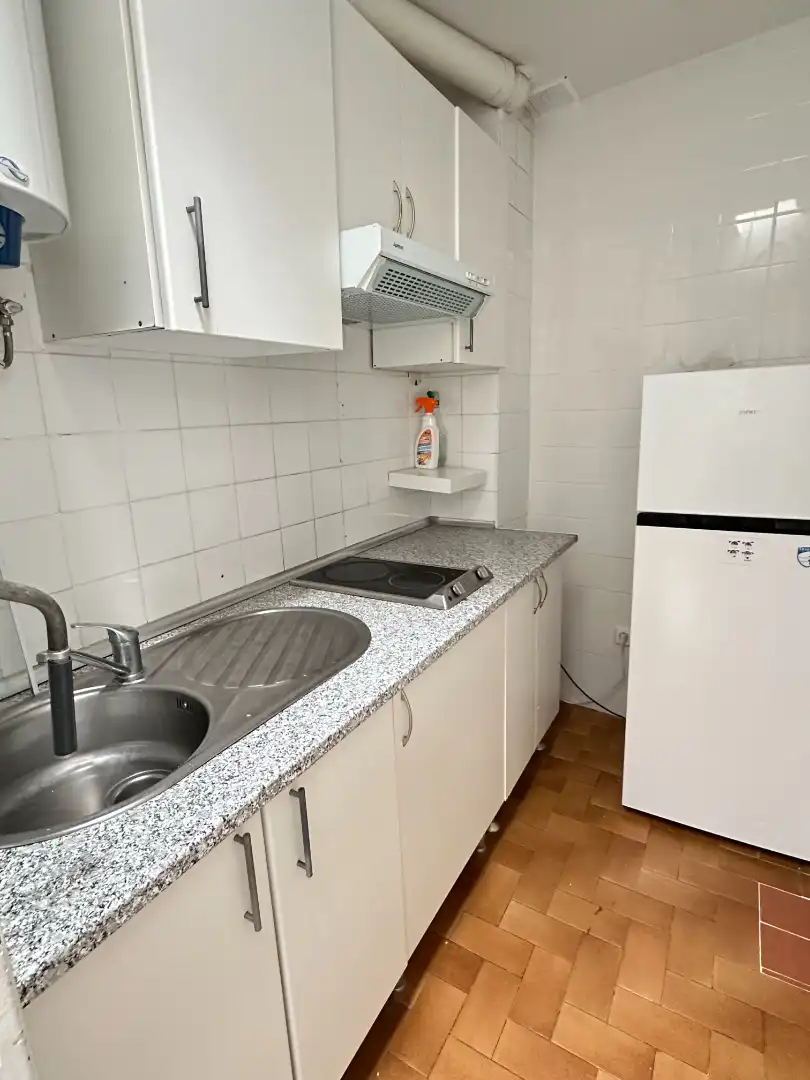 Cocina de Apartamento en venta en Madrid con Calefacción, Amueblado y Lavadora