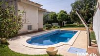 Piscina de Casa o xalet en venda en Calafell amb Calefacció, Jardí privat i Terrassa