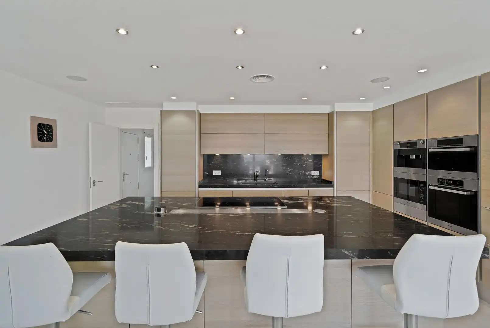 Cocina de Casa o chalet en venta en Marbella con Calefacción, Jardín privado y Terraza
