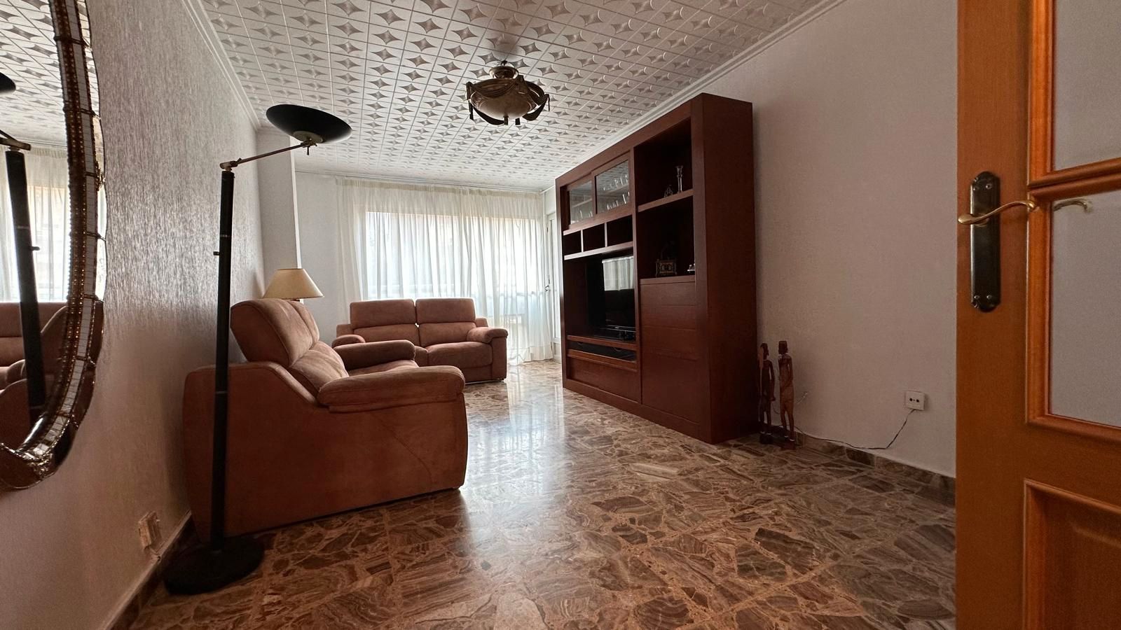 Sala d'estar de Pis de lloguer en Cartagena amb Moblat i Balcó