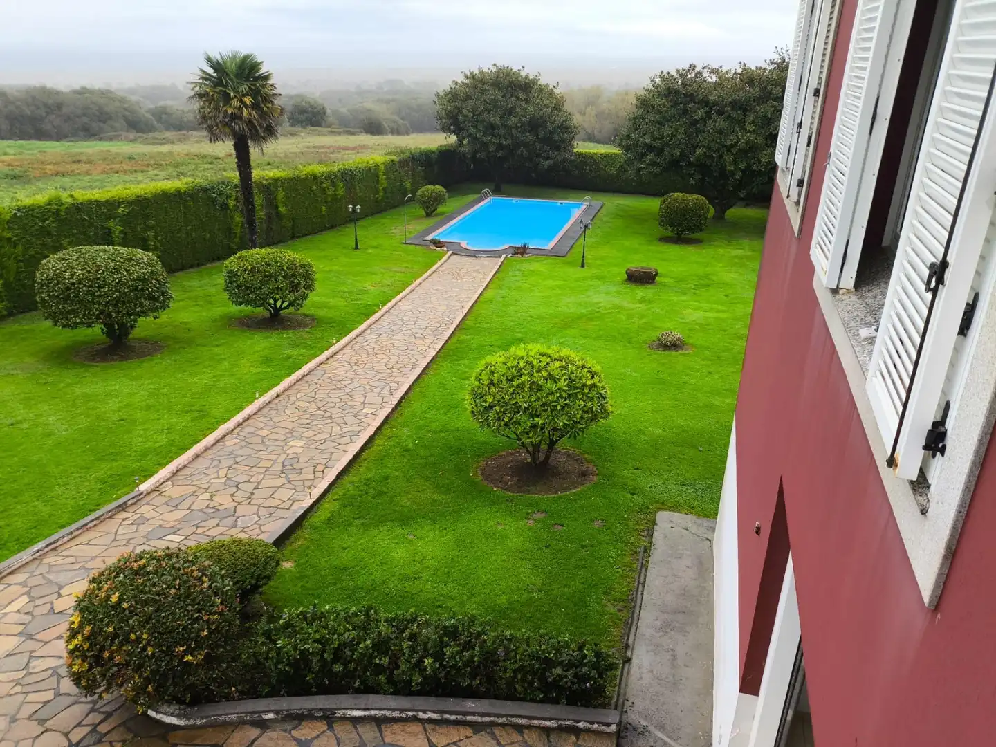 Piscina de Casa o xalet en venda en Carballo amb Calefacció, Jardí privat i Terrassa