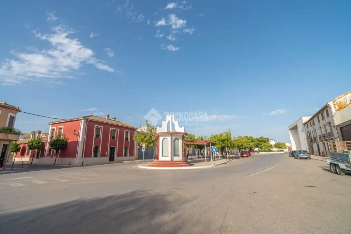 Exterior view of Detached homes for sale in Torreblascopedro  with Air Conditioner