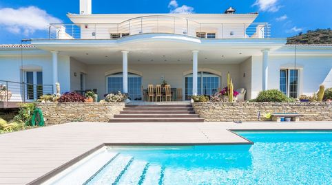 Casa Renovada Estilo Moderno en Roses, Costa Brava