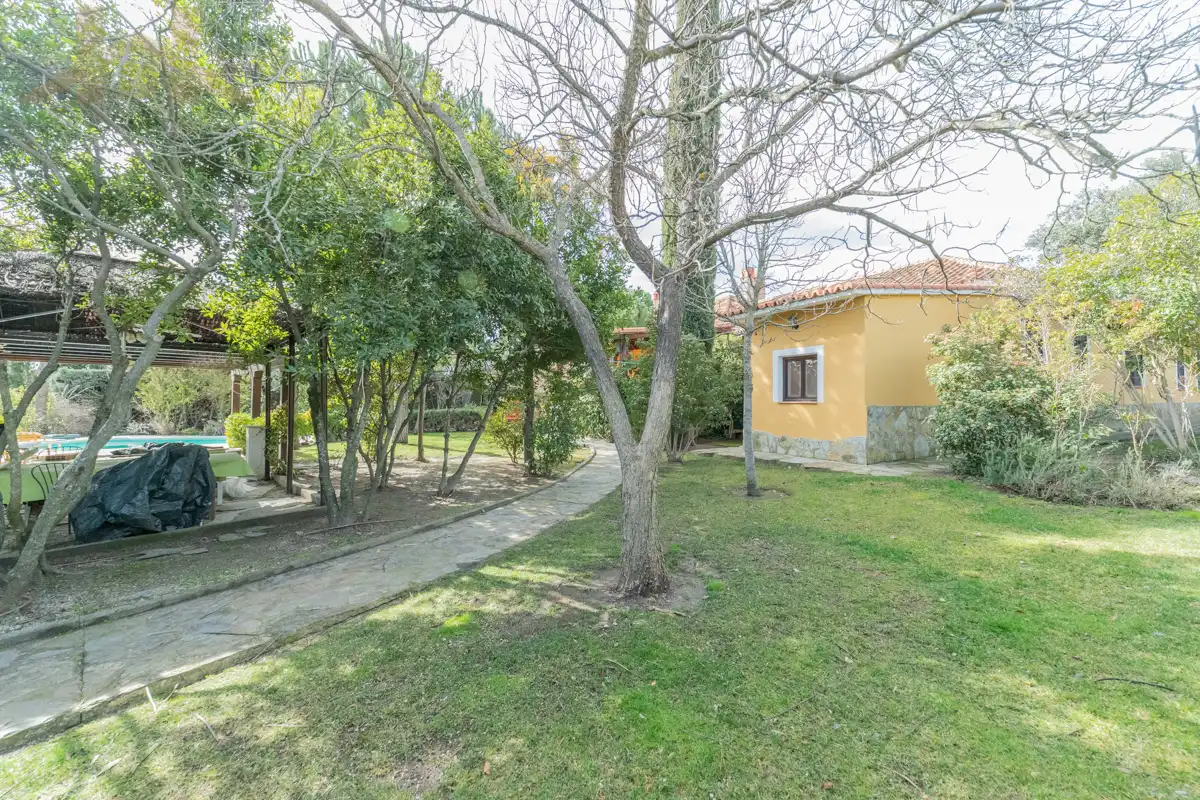Jardí de Casa o xalet en venda en Boadilla del Monte amb Aire condicionat, Calefacció i Jardí privat