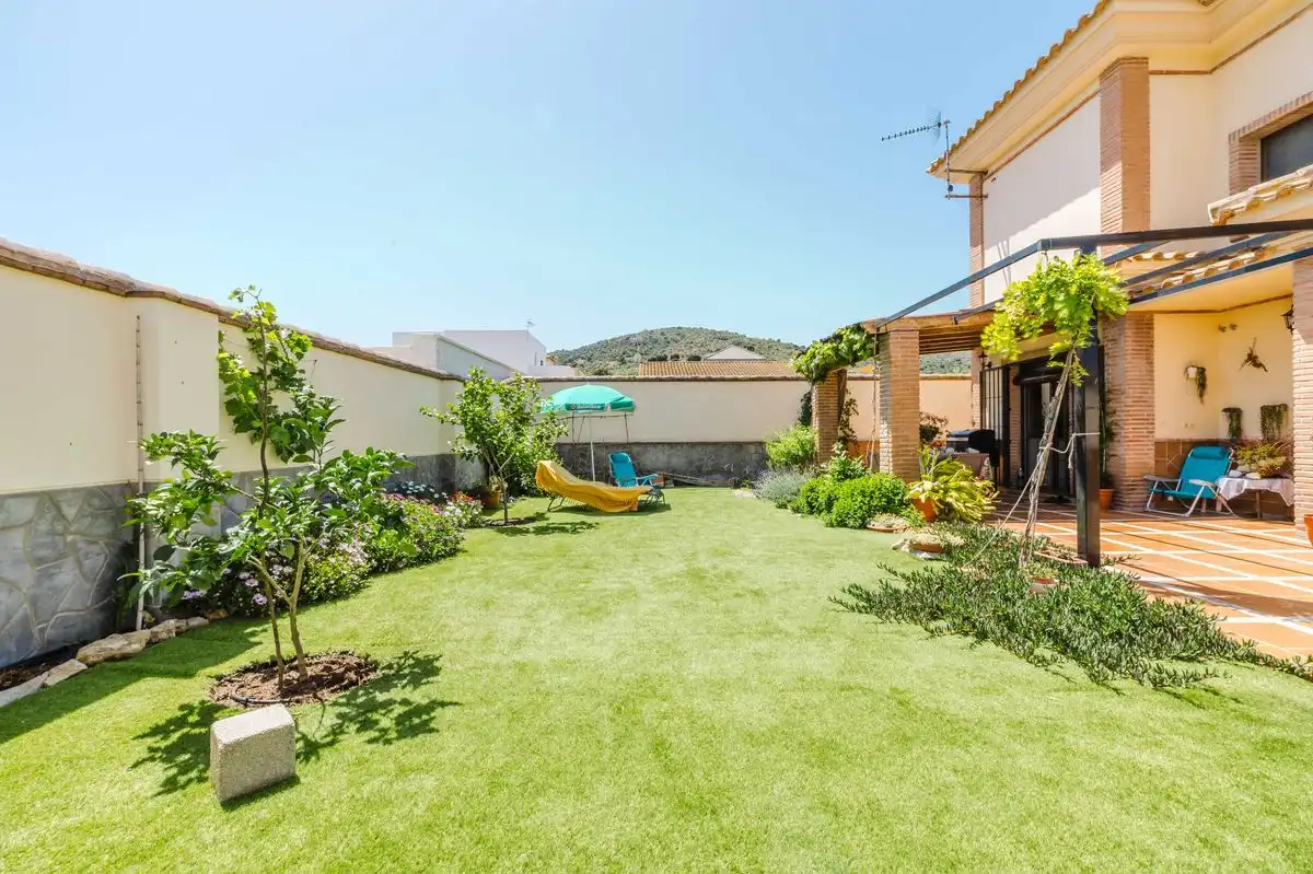 Casa amb terrassa en venda a Calle Avenida de los Pradillos, imagen 3