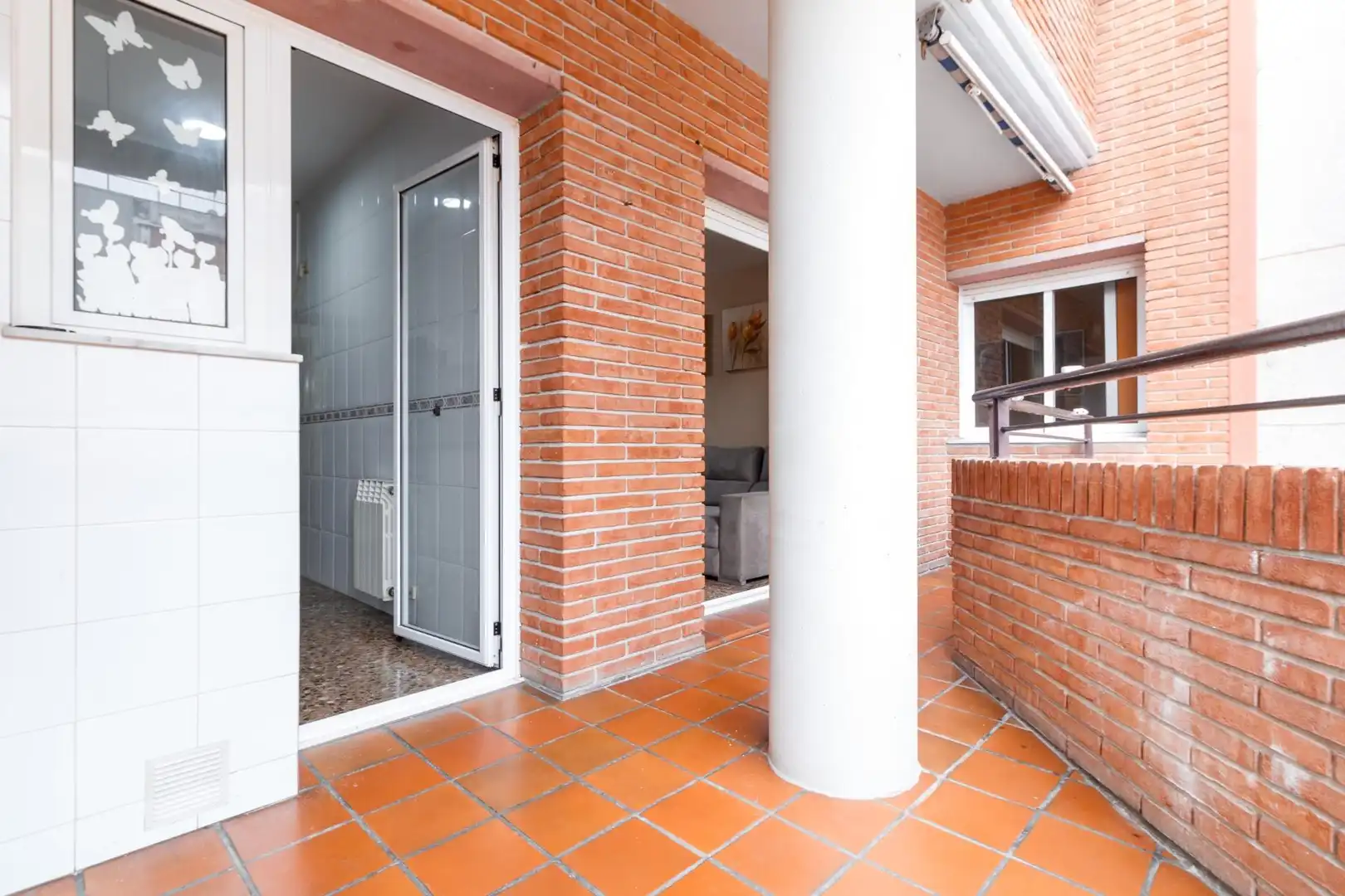 Wohnung zum Verkauf in Viladecans mit Terrasse und Balkon