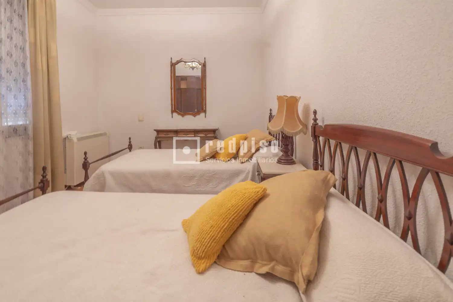 Habitación de Casa o chalet en venta en Noblejas con Calefacción, Jardín privado y Trastero