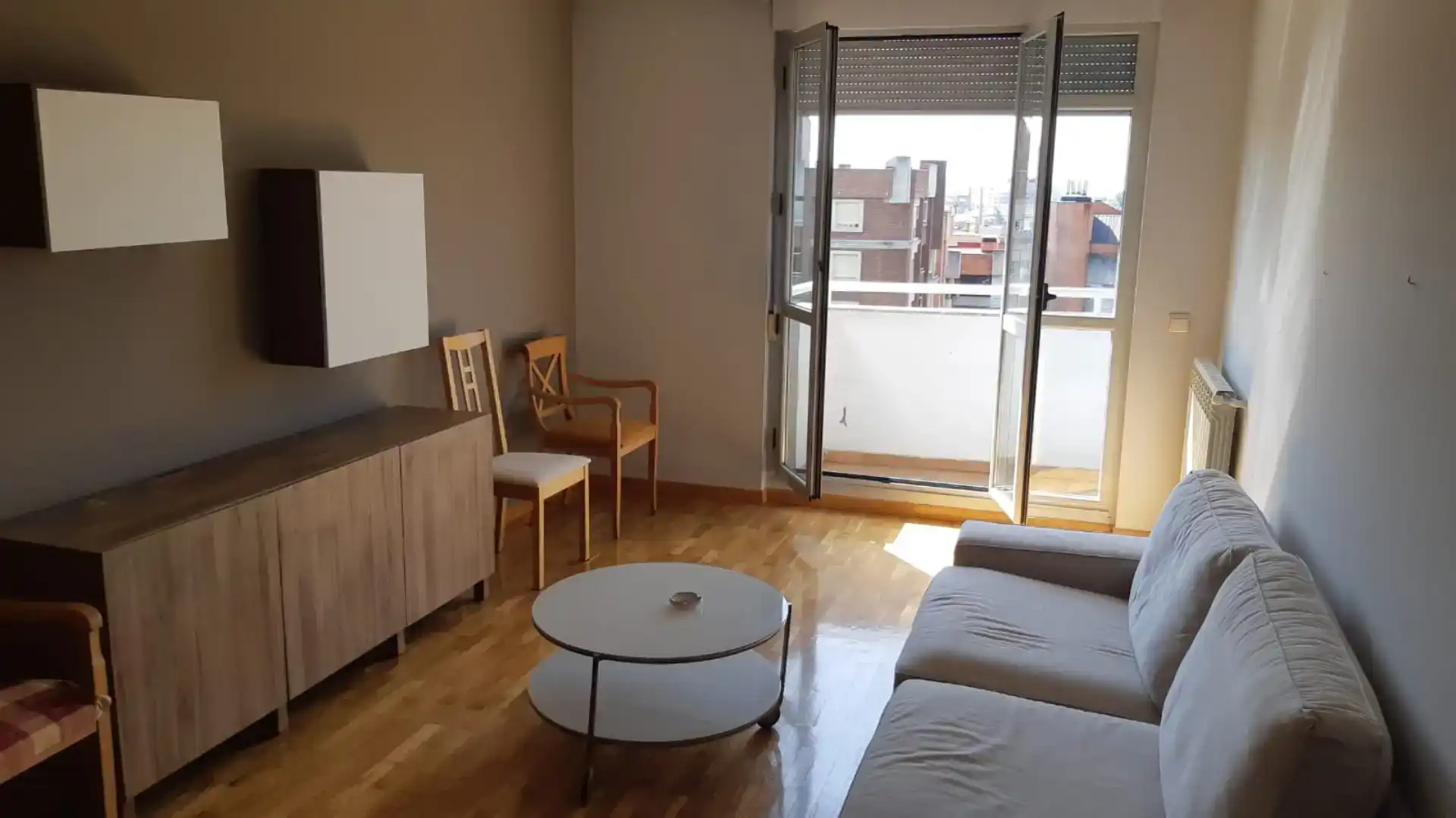 Sala d'estar de Pis de lloguer en León Capital 