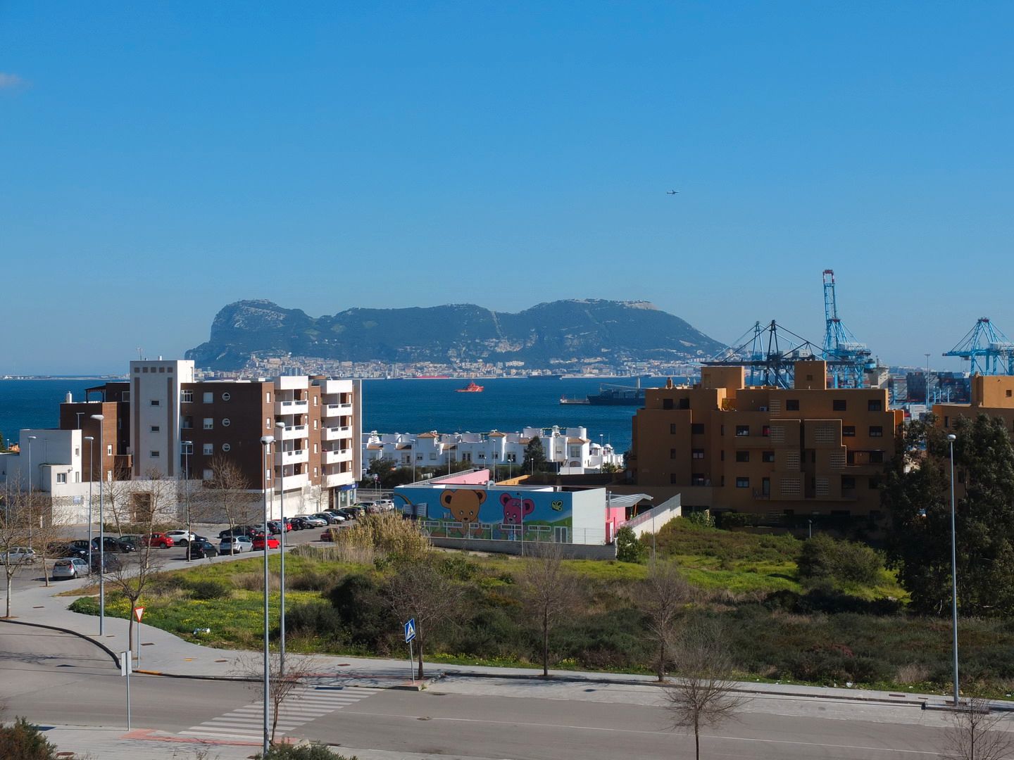 Exterior view of Flat for sale in Algeciras  with Terrace and Furnished