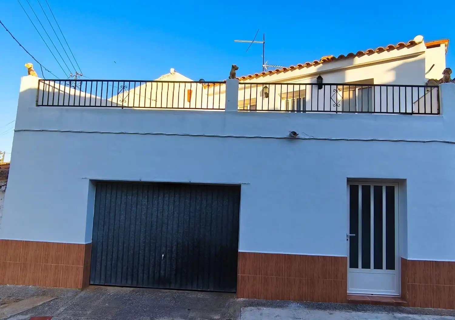 Vista exterior de Casa o xalet en venda en Chirivel amb Terrassa, Traster i Moblat