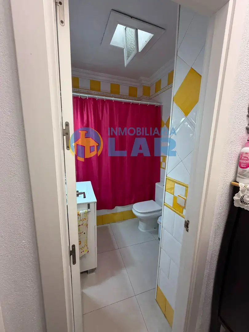 Badezimmer von Wohnung zum Verkauf in Moguer