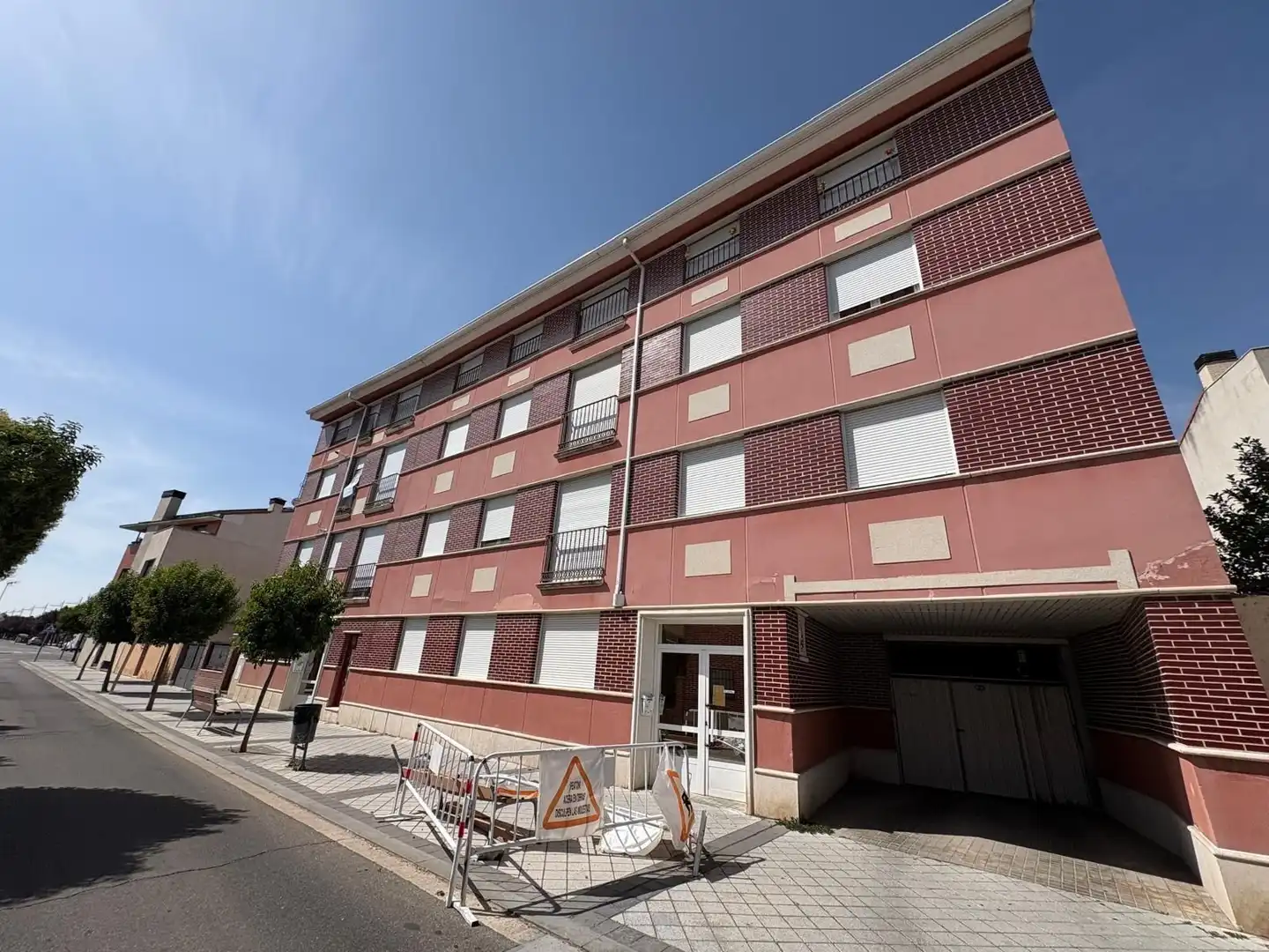 Vista exterior de Pis en venda en Laguna de Duero amb Calefacció
