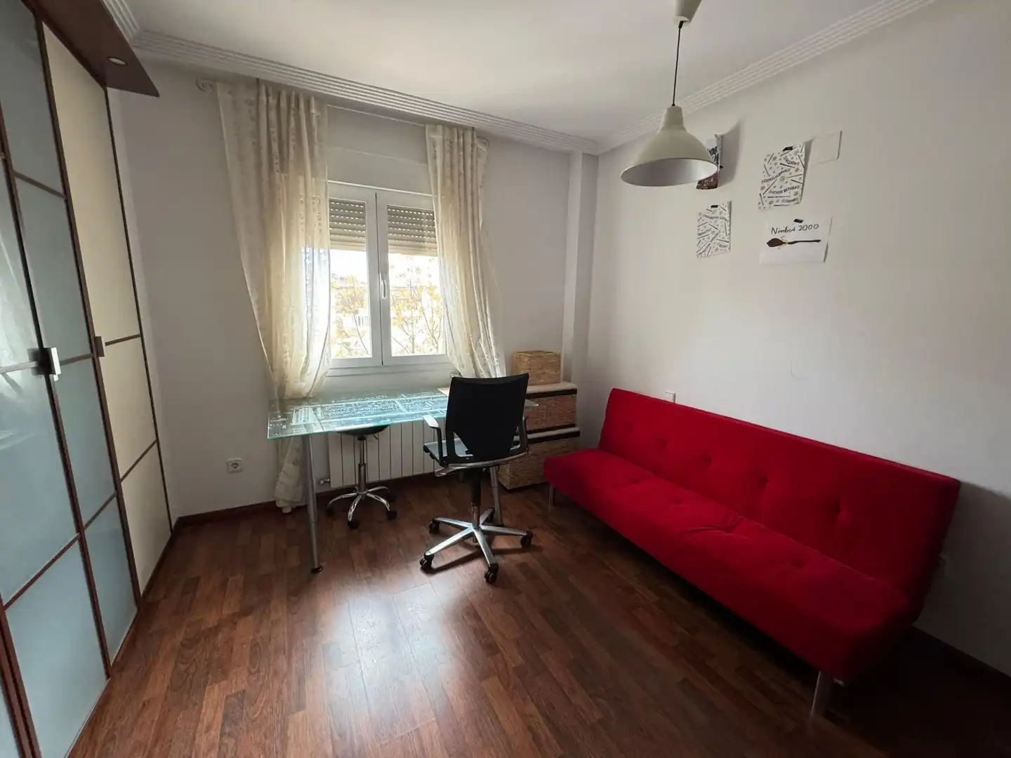 Habitación de Casa adosada en venta en Poblete con Aire acondicionado, Calefacción y Jardín privado