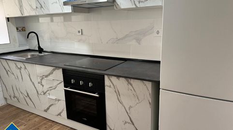 Foto 4 de Apartamento en venta en Colonia Requena, Alicante / Alacant