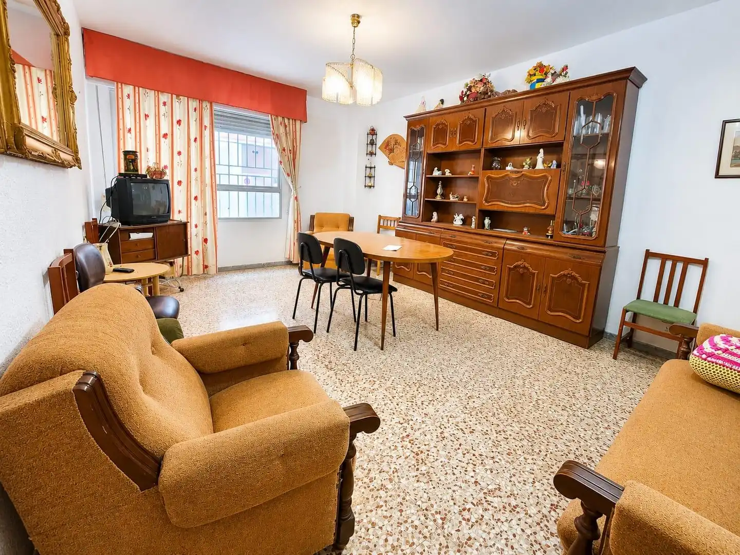 Habitatge amb ascensor en venda a Casco Antiguo
