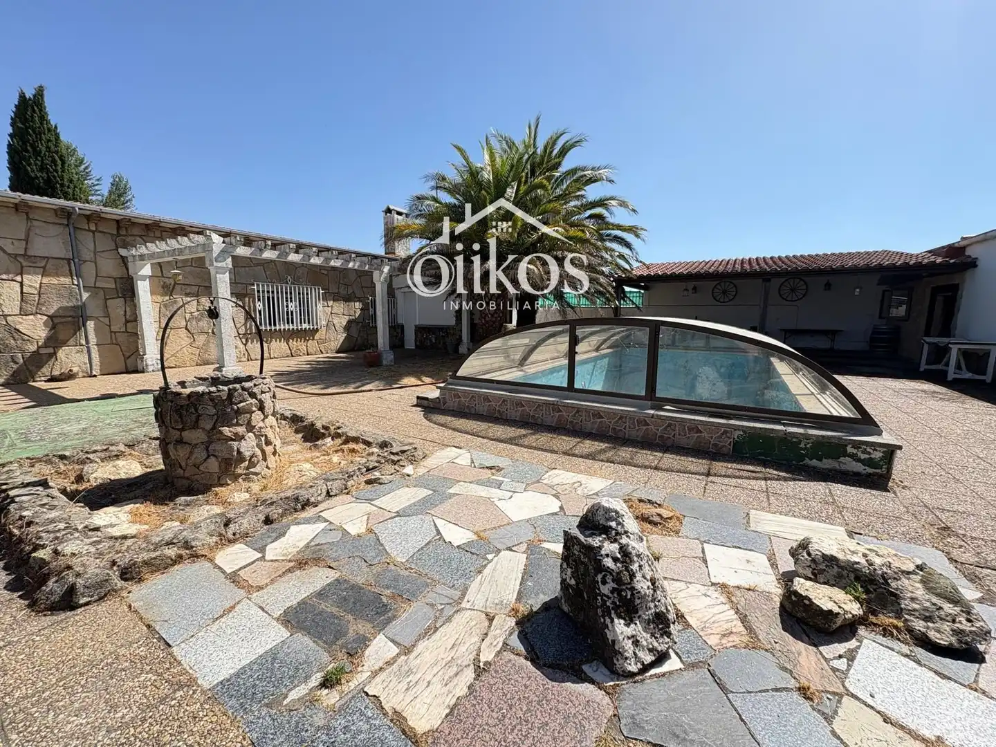 Vista exterior de Casa o xalet en venda en Vitigudino amb Calefacció, Piscina i Moblat