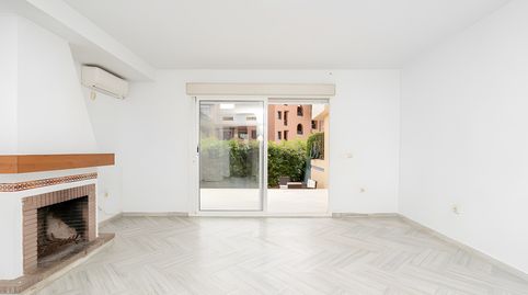 Foto 5 von Einfamilien-Reihenhaus zum Verkauf in Kempinski, Estepona