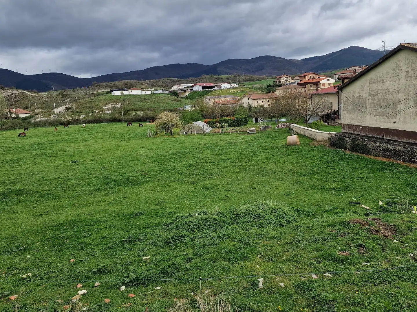 Residencial en venta en San Millán / Donemiliaga