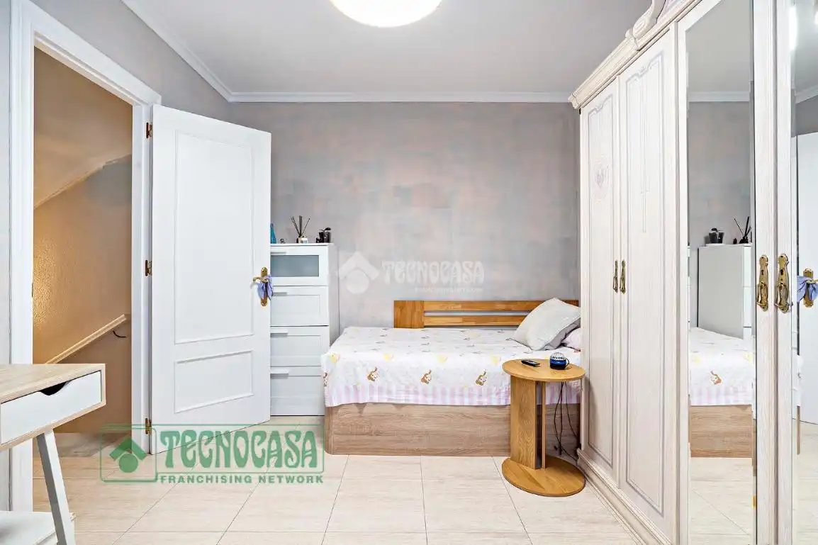 Habitación de Casa adosada en venta en Roquetas de Mar