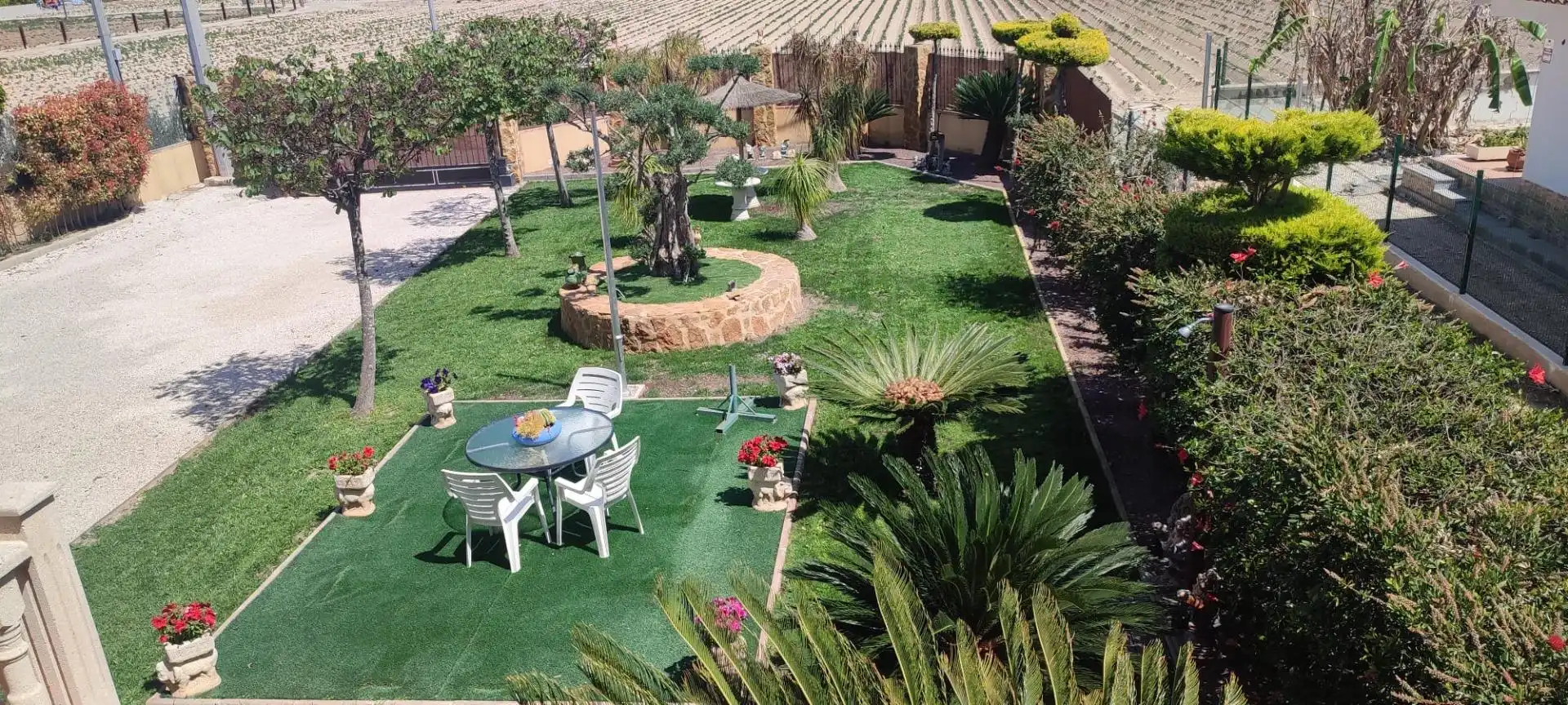 Jardí de Casa o xalet en venda en Orihuela amb Aire condicionat, Calefacció i Jardí privat