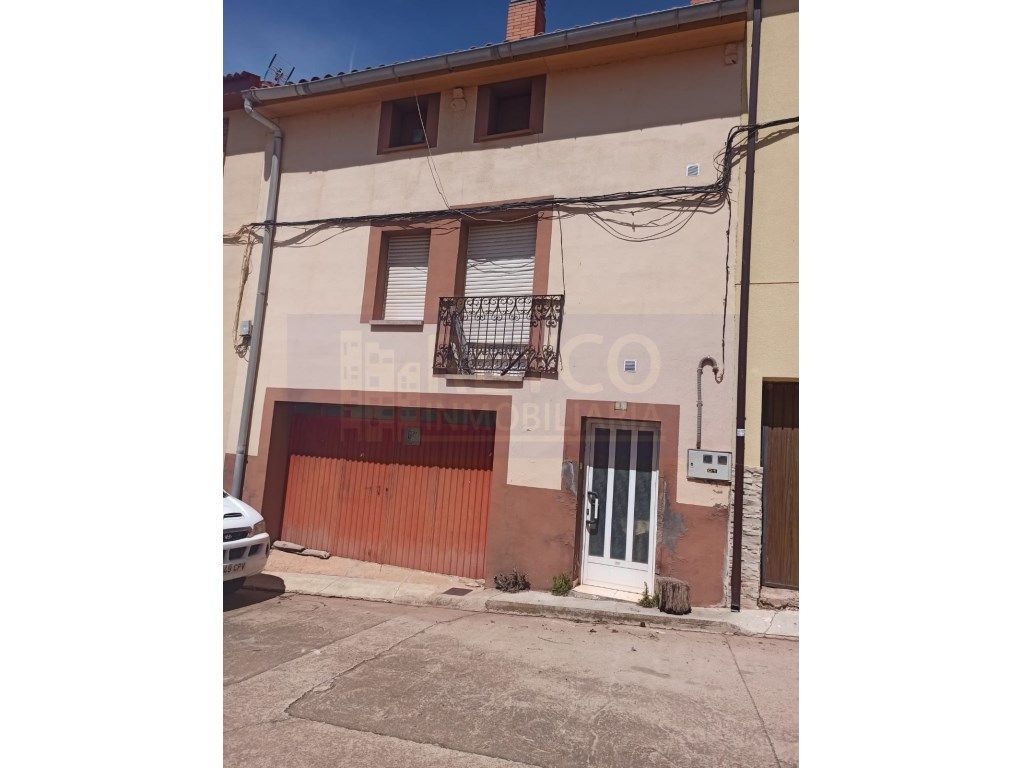 Exterior view of House or chalet for sale in Azofra