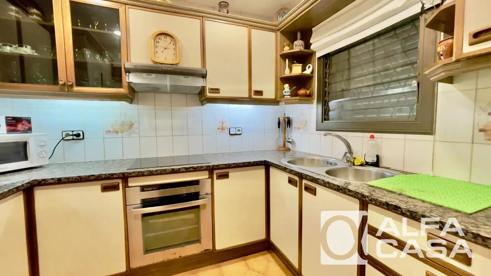 Kitchen of Houses for sale in Canyelles