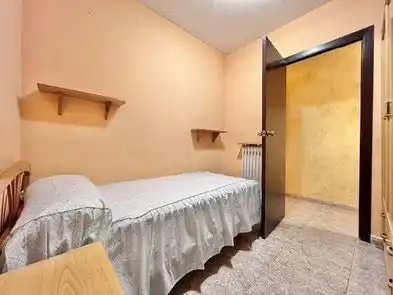 Habitación de Piso de alquiler en Terrassa con Aire acondicionado, Calefacción y Terraza