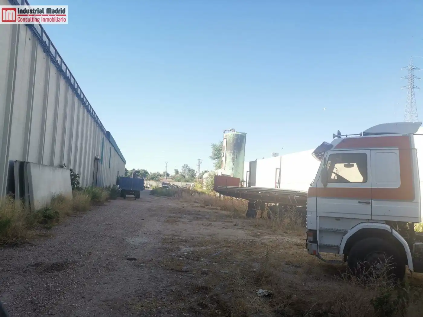 Vista exterior de Nave industrial en venta en Seseña