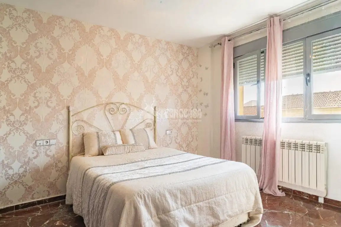 Bedroom of Flat for sale in Úbeda  with Air Conditioner