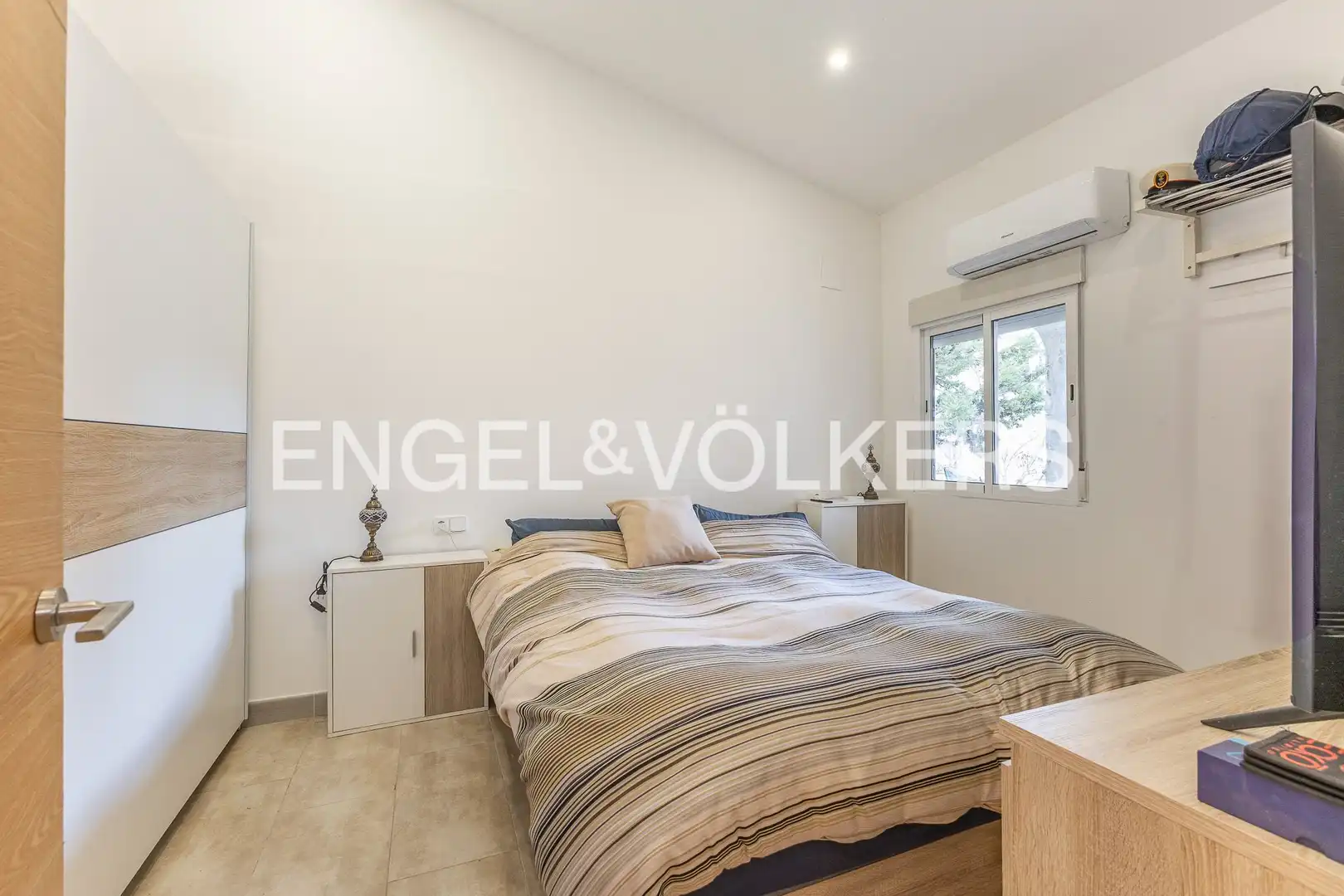 Habitación de Casa o chalet en venta en Palau-solità i Plegamans con Aire acondicionado, Calefacción y Jardín privado
