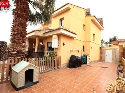 Garden of House or chalet for sale in La Pobla de Vallbona  with Air Conditioner, Terrace and Swimming Pool