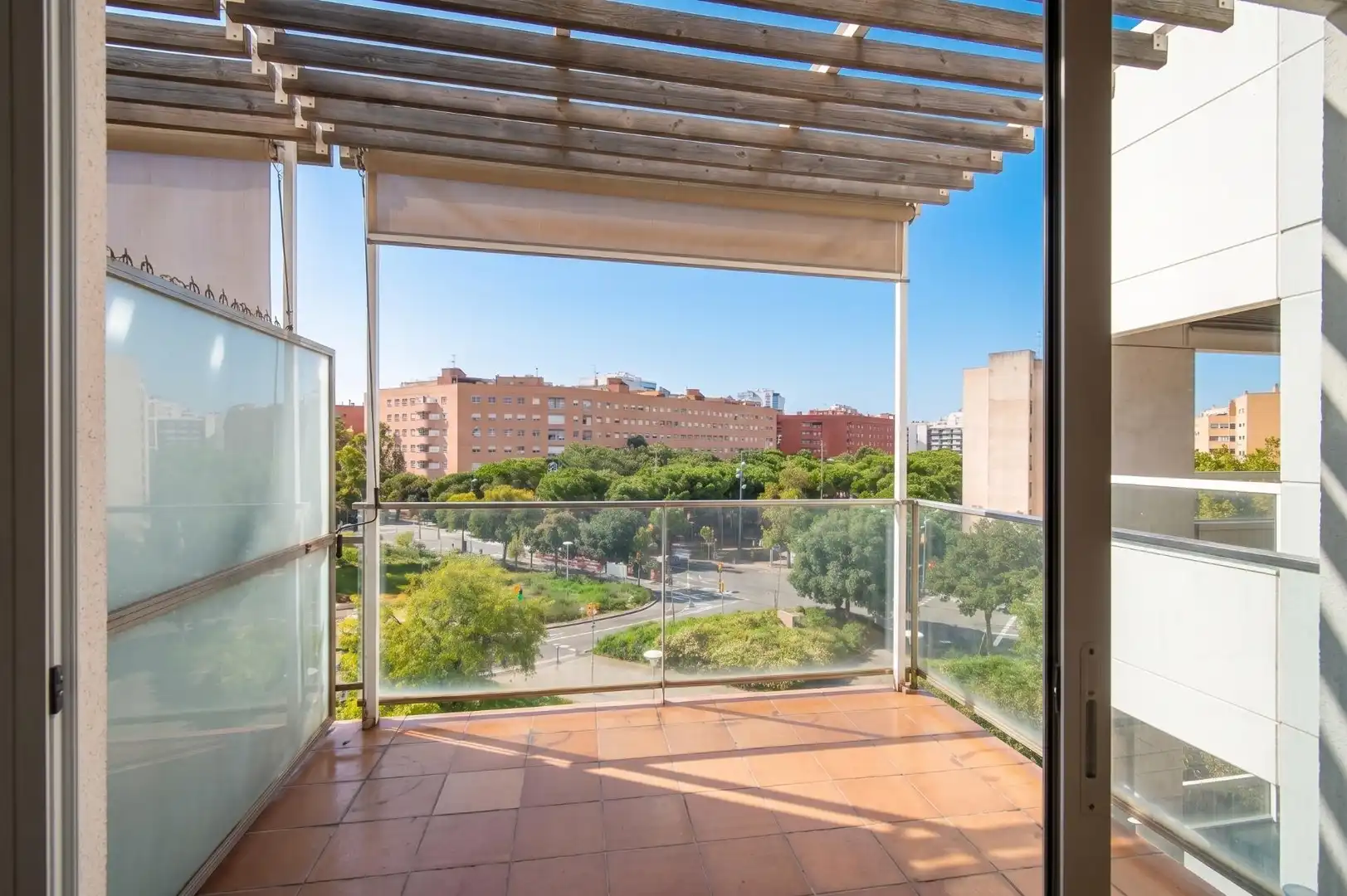 Flat with terrace for sale in Sant Martí