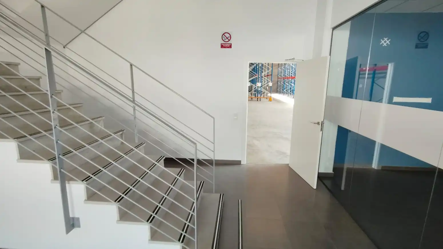 Industrial building to rent in Fuente del Jarro, imagen 12