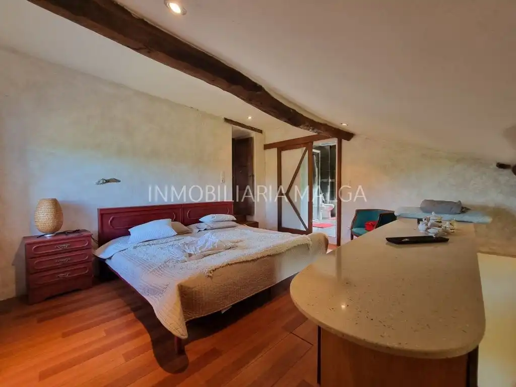 Habitación de Casa o chalet en venta en Colunga con Jardín privado, Parquet y Terraza