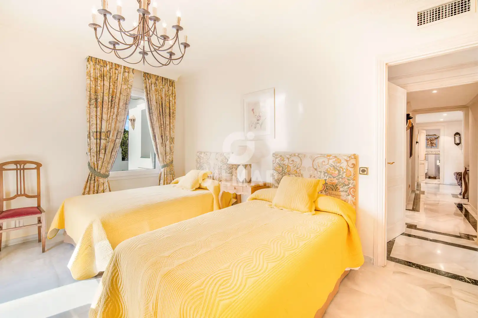 Dormitori de Dúplex en venda en Marbella amb Calefacció, Jardí privat i Traster