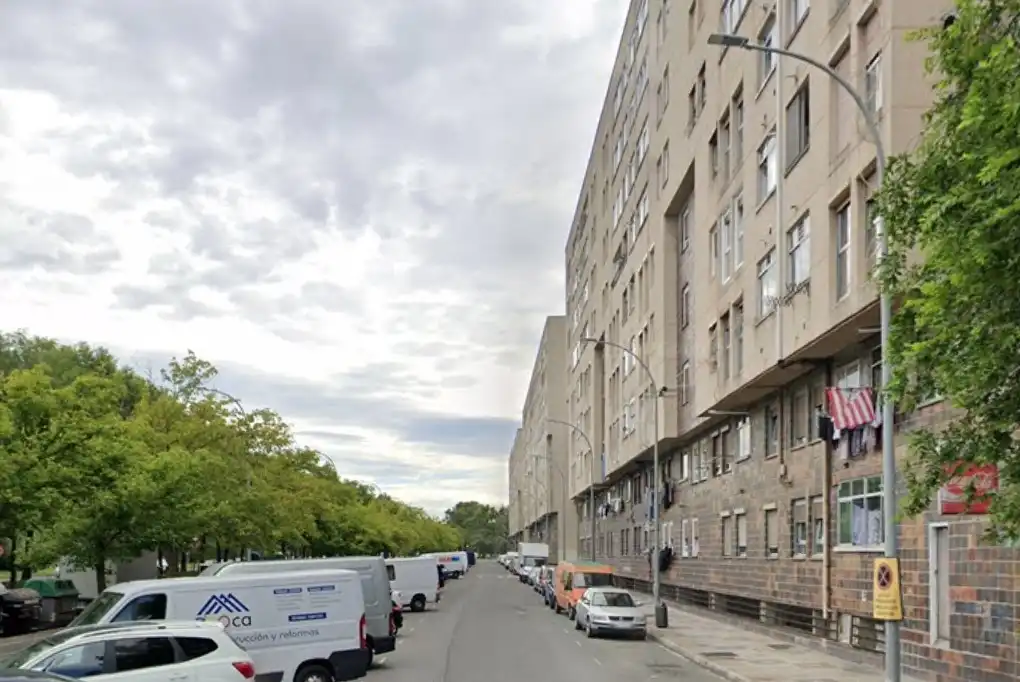 Vista exterior de Piso en venta en Vitoria - Gasteiz con Terraza