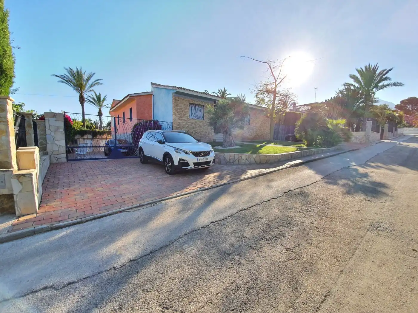 Vista exterior de Casa o chalet en venta en Benidorm con Calefacción, Jardín privado y Trastero