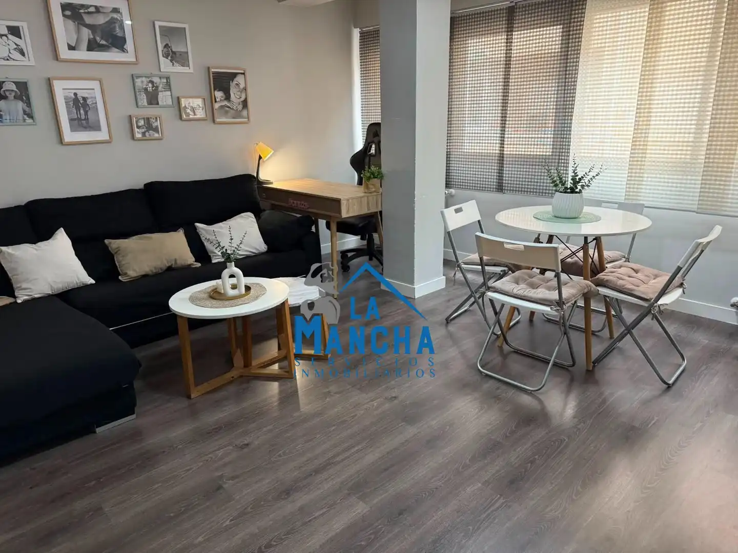 Vista exterior de Piso en venta en Albacete con Aire acondicionado, Calefacción y Amueblado