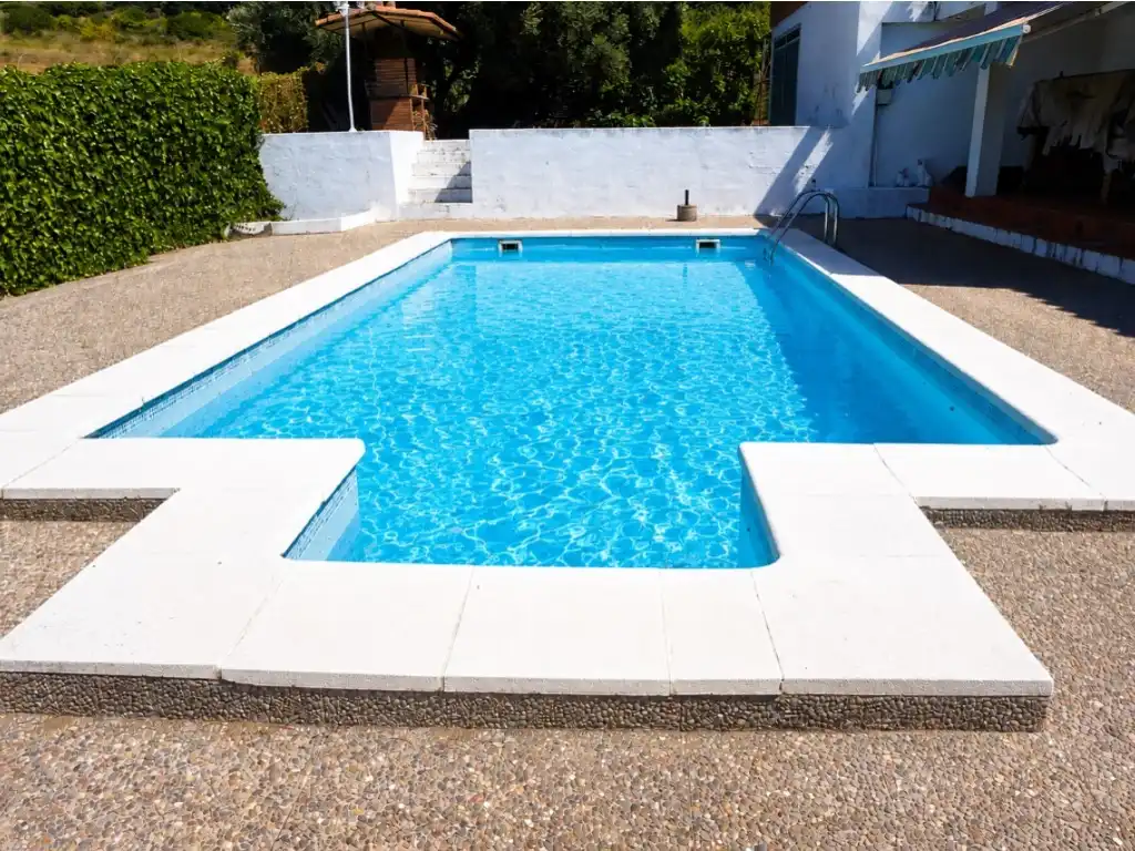 Piscina de Casa o xalet en venda en Pineda de Mar