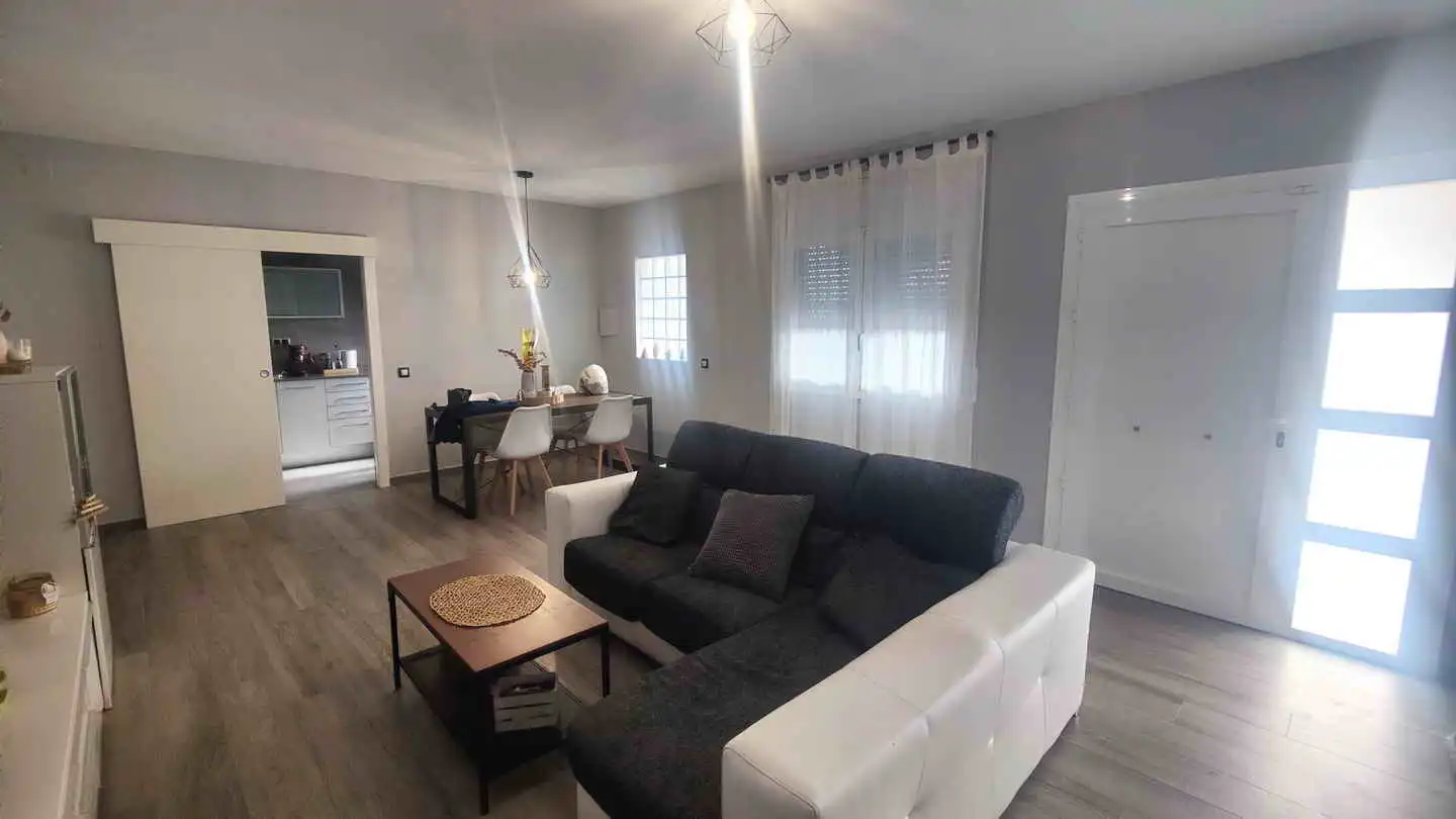 Sala de estar de Casa o chalet en venta en Vallirana con Calefacción, Jardín privado y Terraza