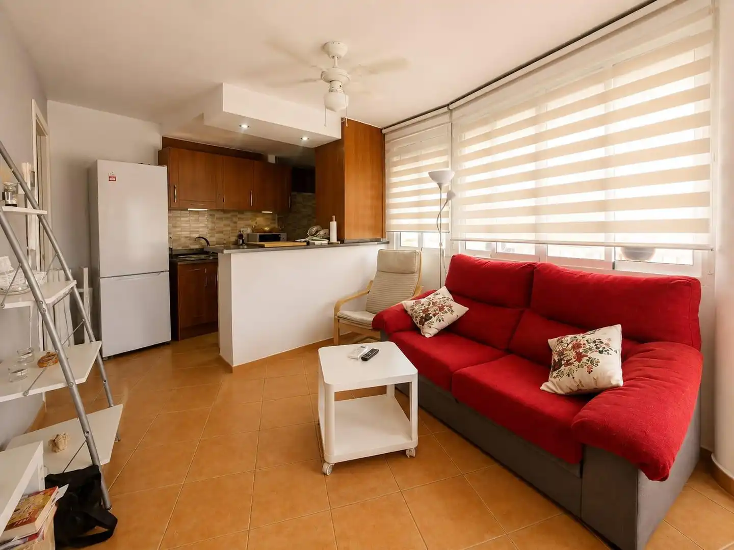 Living room of Flat for sale in Torremolinos  with Air Conditioner, Terrace and Community pool