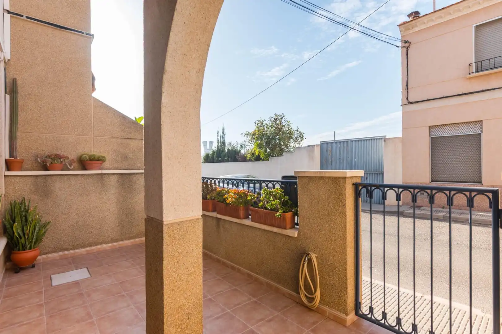 Terrasse von Einfamilien-Reihenhaus zum Verkauf in Murcia mit Klimaanlage