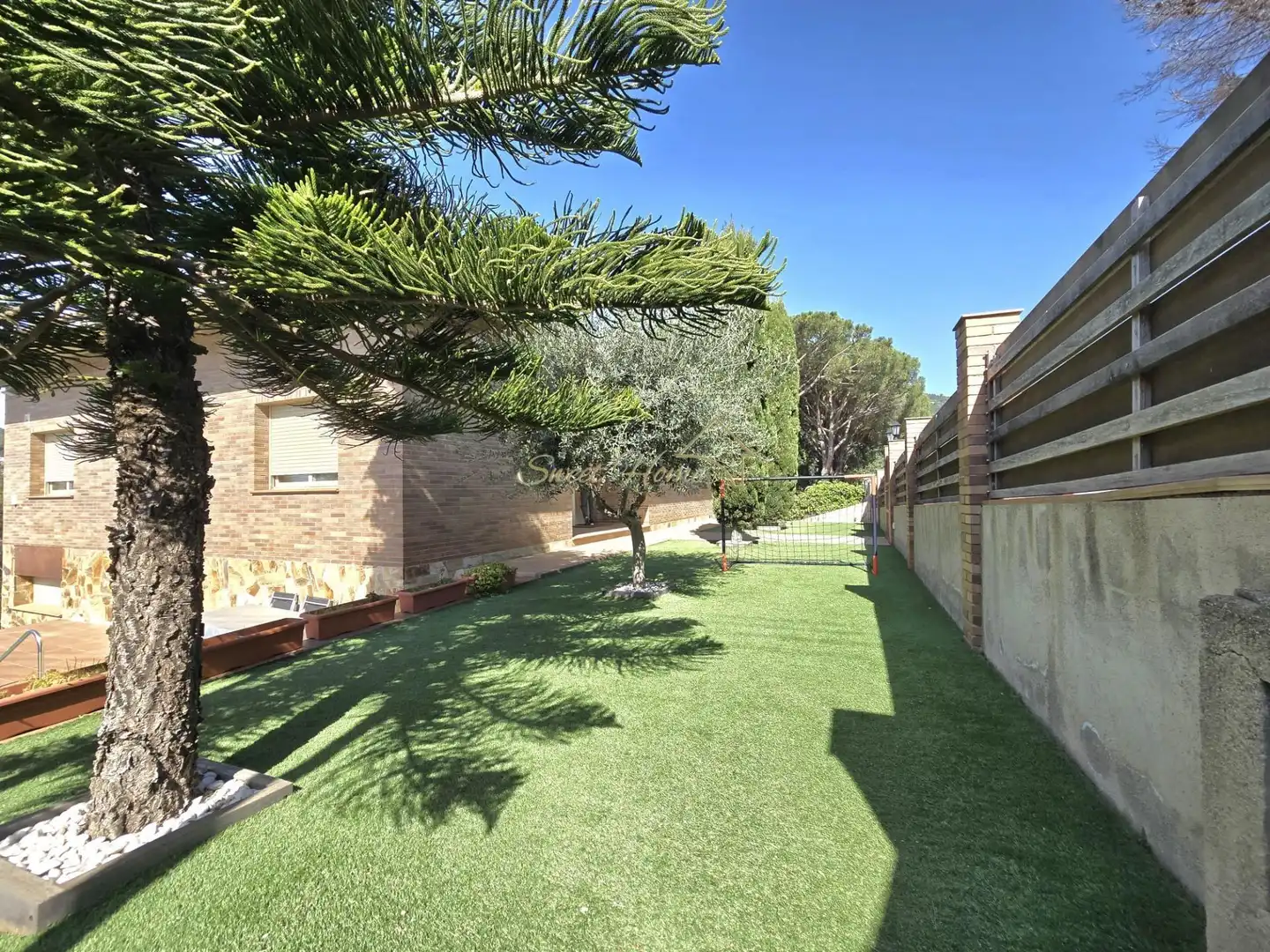 Garden of Houses for sale in Cabrils  with Air Conditioner, Heating and Private garden