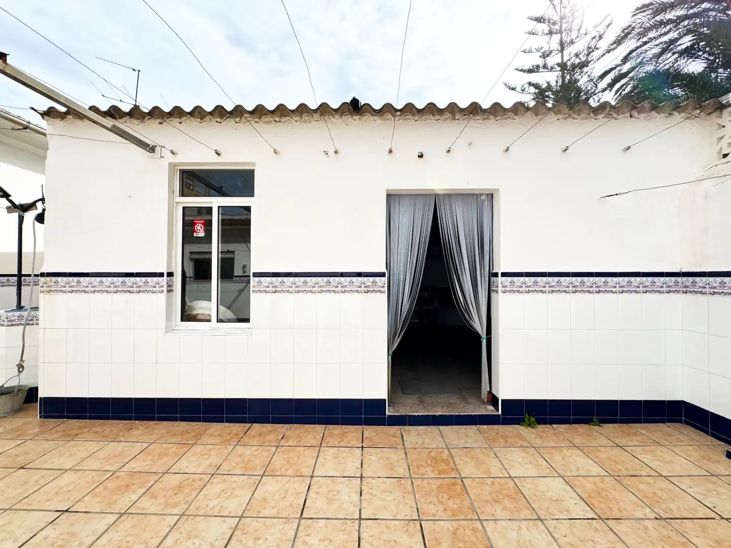 Vista exterior de Casa adosada en venta en San Pedro del Pinatar con Aire acondicionado, Amueblado y Horno