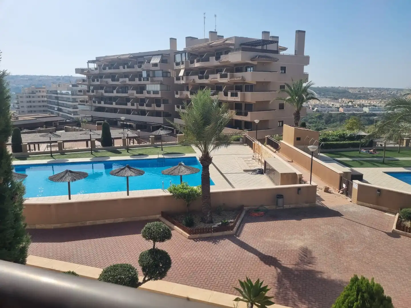 Piscina de Ático en venta en Elche / Elx con Aire acondicionado, Terraza y Amueblado