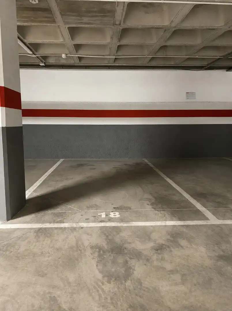 Individuel avec ascenseur à louer à Calle de Ardemans 69